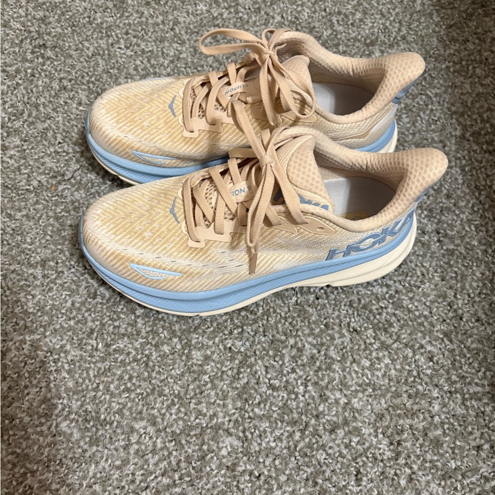 Women's Hoka Clifton 9